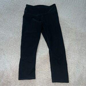 Fabletics black capri leggings